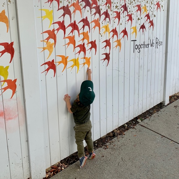 Meet your Posher, Jen - Picture 1 of 1